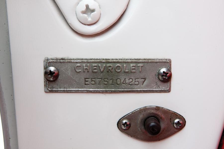  Chevrolet Corvette Roadster 1957 года  (фото 7 из 25)